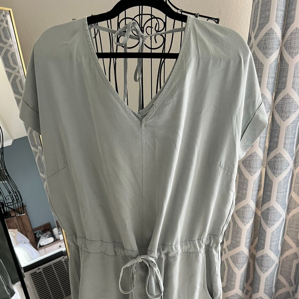 Mint green v neck romper